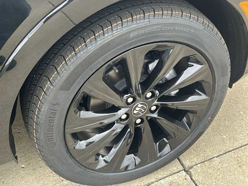 New 2026 Buick Envista Sport Touring w/ Convenience I Package FWD image 29