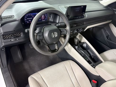 Used 2025 Honda Accord LX image 4