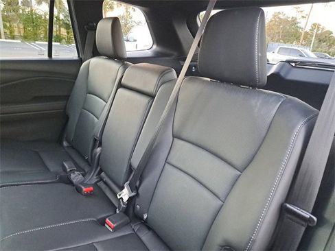Used 2023 Honda Passport EX-L image 12