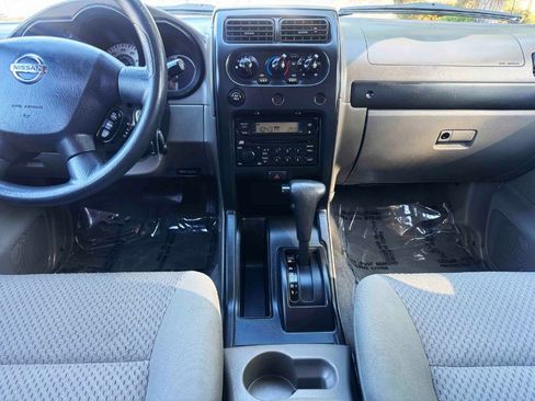Used 2004 Nissan Xterra XE image 21