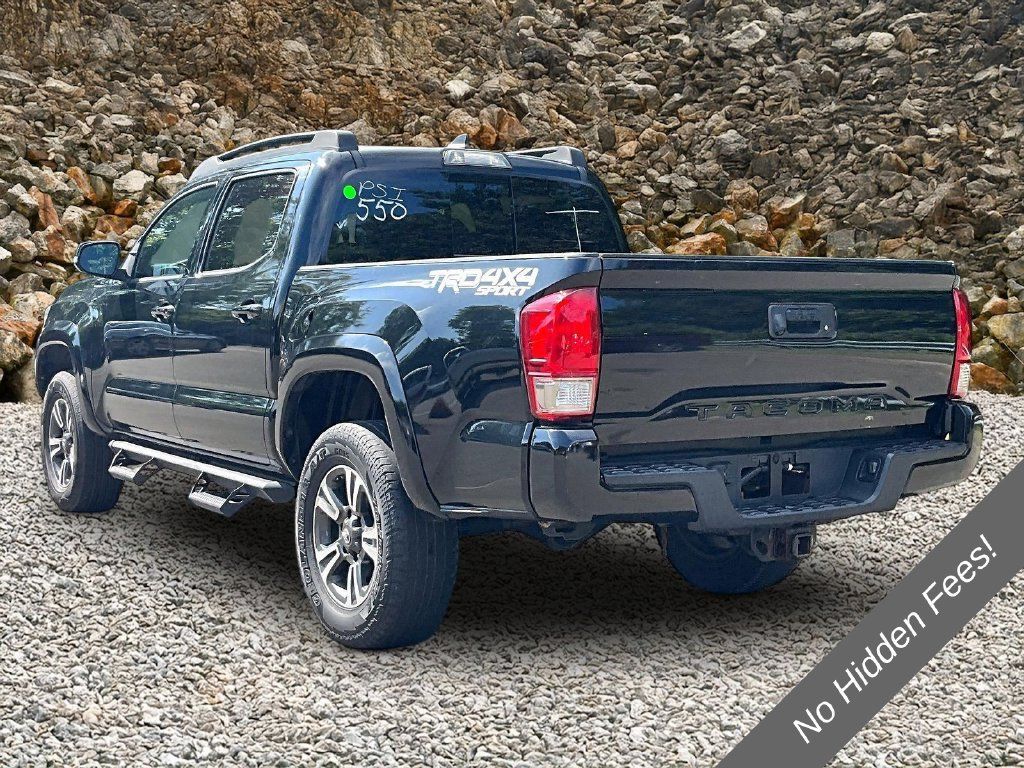Used 2017 Toyota Tacoma TRD Sport w/ Tow Package (A/T) AWD/4WD image 11