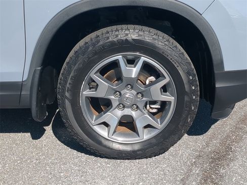 Certified 2023 Honda Passport TrailSport image 10