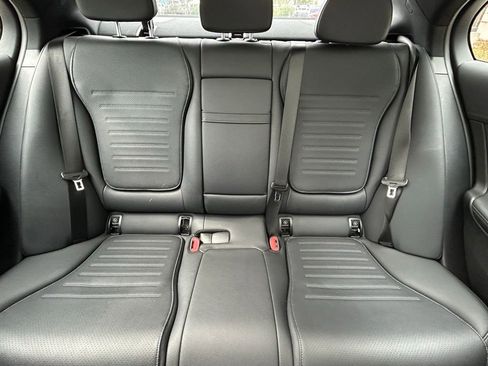 Used 2025 Mercedes-Benz C 300 4MATIC Sedan image 13