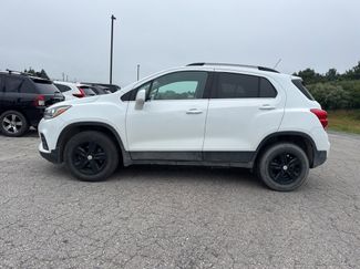 Used 2018 Chevrolet Trax LT w/ LT Convenience Package image 1
