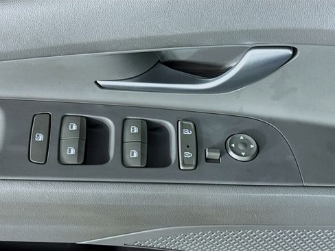 Used 2023 Hyundai Elantra SEL w/ Convenience Package FWD image 39