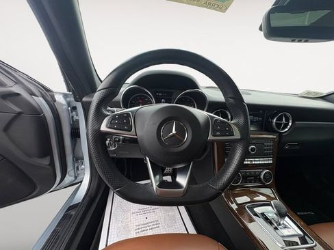 Used 2017 Mercedes-Benz SLC 300 image 12