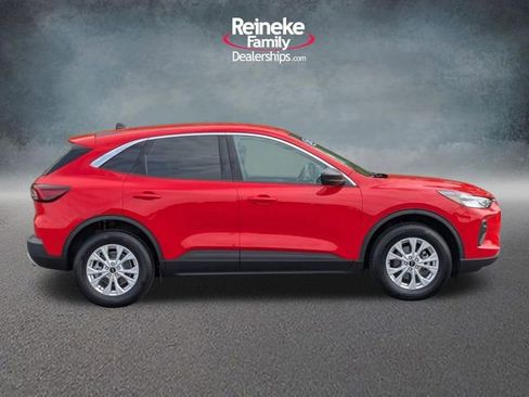 Used 2024 Ford Escape Active AWD/4WD image 4