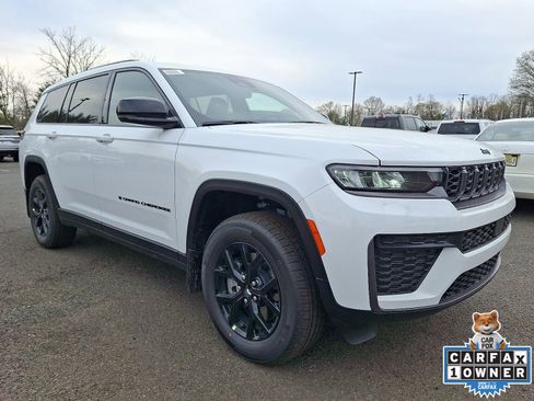 New 2026 Jeep Grand Cherokee L 4WD image 2