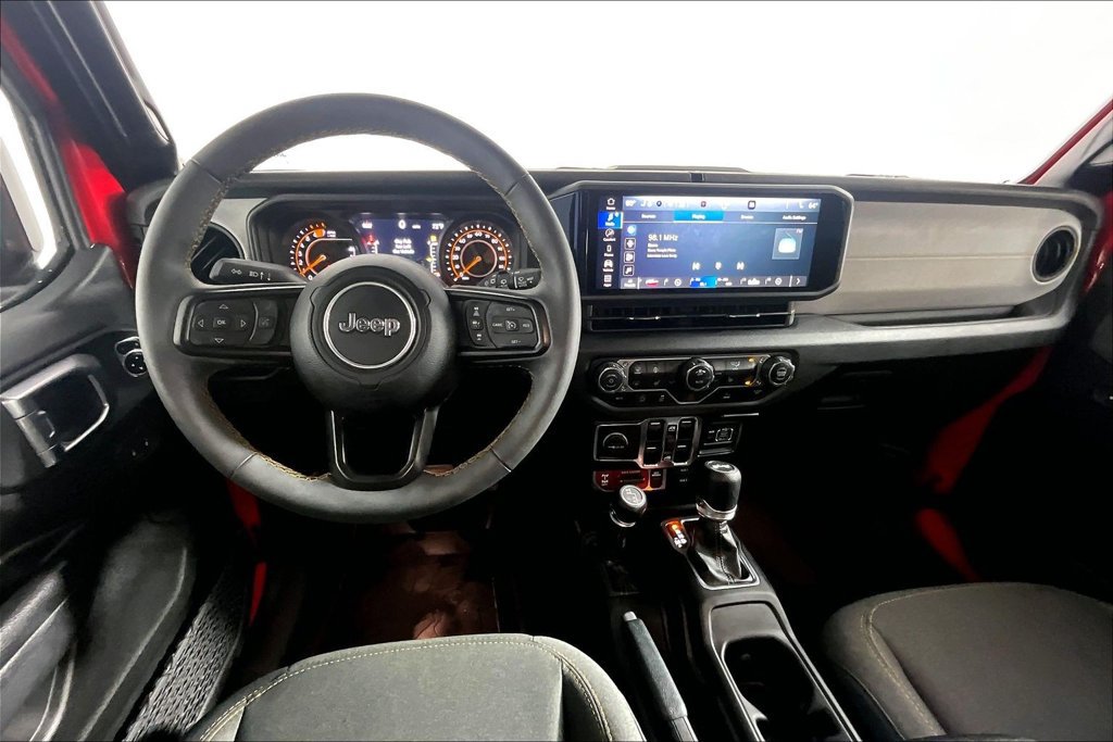 Used 2024 Jeep Wrangler Unlimited Sport AWD/4WD image 15
