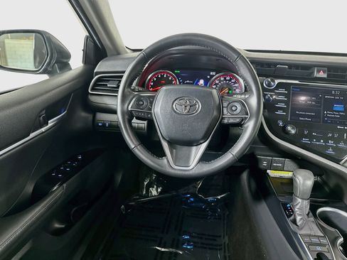 Used 2019 Toyota Camry XSE FWD image 21