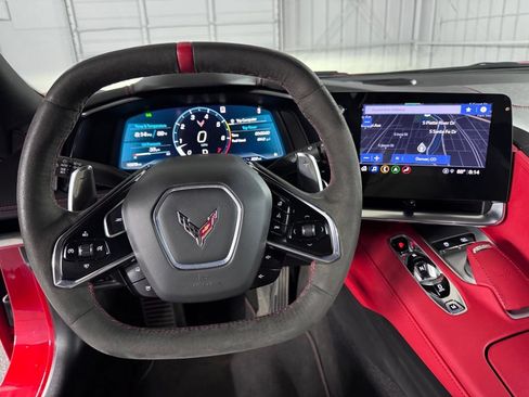 Used 2022 Chevrolet Corvette Stingray Preferred Cpe w/ Z51 Performance Package RWD image 21