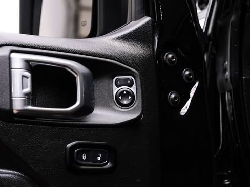 Used 2025 Jeep Gladiator Sport AWD/4WD image 83