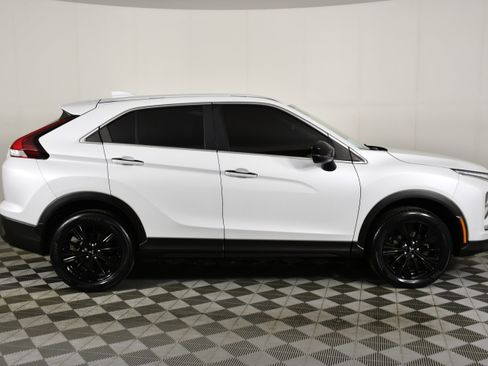 Used 2022 Mitsubishi Eclipse Cross LE image 5