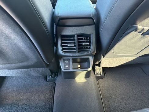 Used 2025 Kia Seltos EX w/ EX Sunroof Package image 22