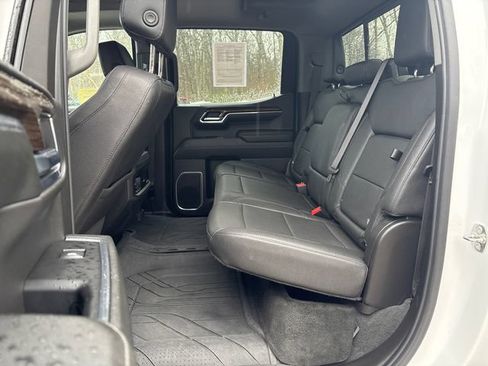 Used 2024 Chevrolet Silverado 1500 RST AWD/4WD image 17
