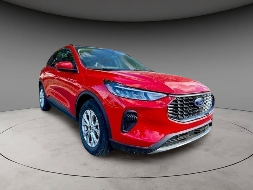New 2024 Ford Escape Active w/ Tech Pack #2 FWD image 3