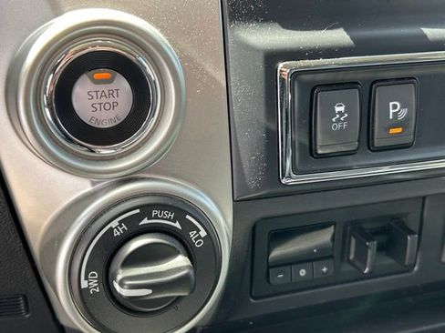 Used 2018 Nissan Titan PRO-4X w/ Pro-4x Convenience Package image 31