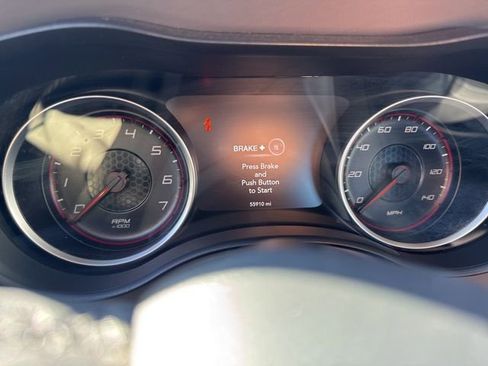 Used 2023 Dodge Charger SXT image 10
