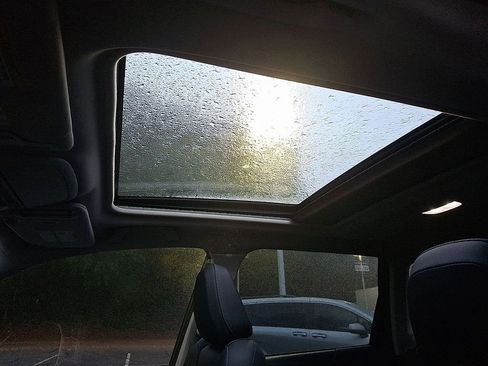 Used 2022 Subaru Forester Touring w/ Popular Package #2 image 13