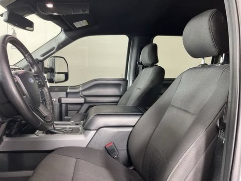 Used 2019 Ford F150 XLT w/ Equipment Group 302A Luxury AWD/4WD image 9