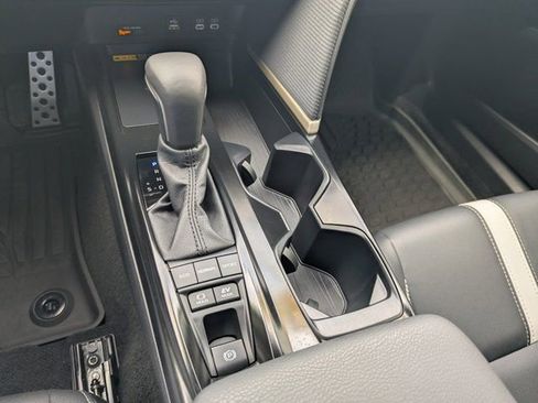 Used 2026 Toyota Camry SE w/ Convenience Package image 26