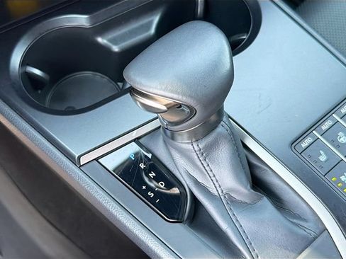Used 2024 Lexus UX 250h AWD w/ Premium Package image 17