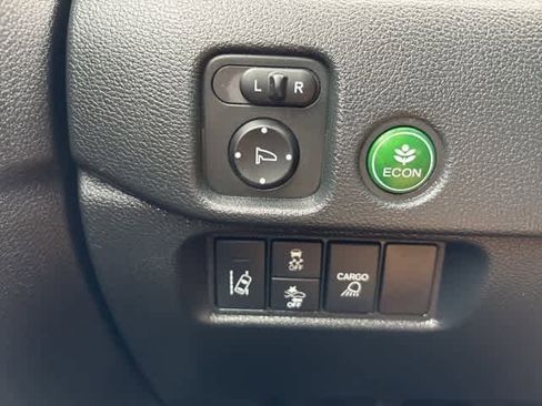 Used 2023 Honda Ridgeline Sport image 11