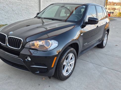Used 2011 BMW X5 xDrive35i image 3