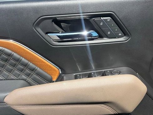 Certified 2023 GMC Canyon Denali AWD/4WD image 12