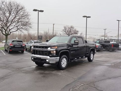 Used 2022 Chevrolet Silverado 2500 LT w/ Convenience Package AWD/4WD image 3