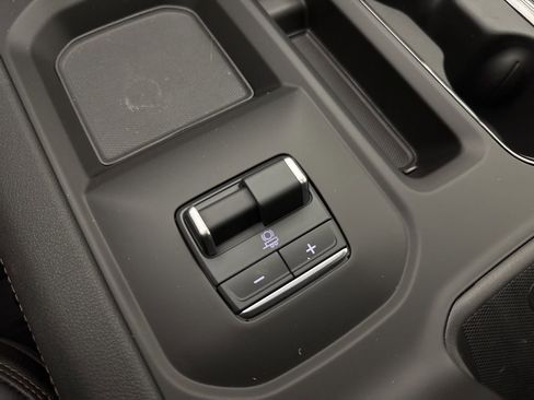 New 2026 GMC Sierra 2500 AT4 w/ AT4 Premium Plus Package image 50