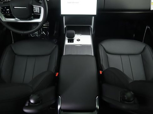 New 2026 Land Rover Range Rover SE image 16