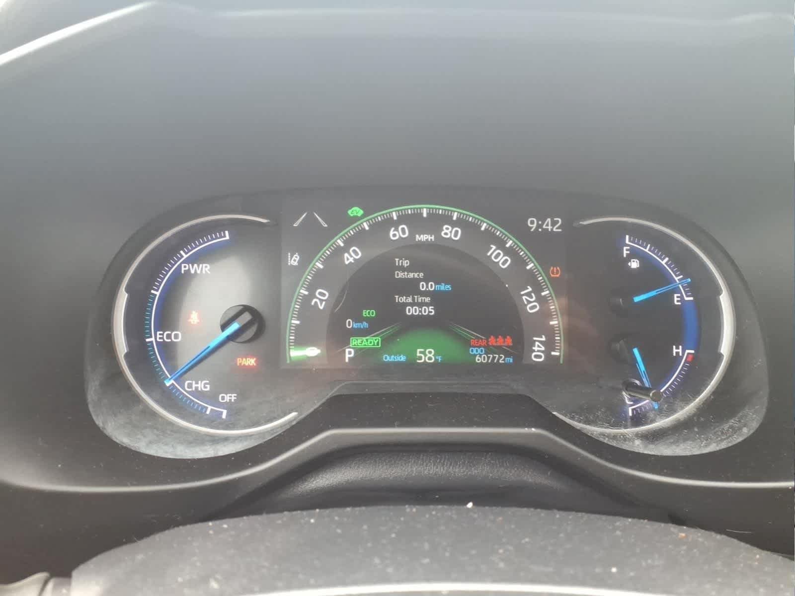 Used 2023 Toyota RAV4 LE AWD/4WD image 18