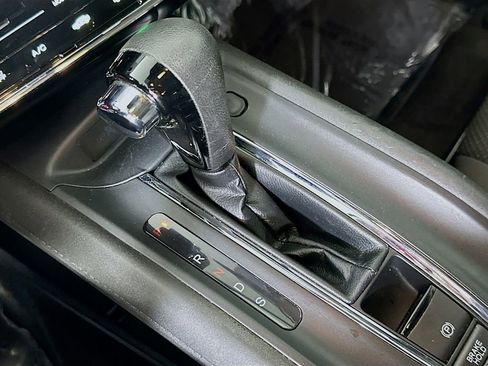 Used 2022 Honda HR-V EX image 31