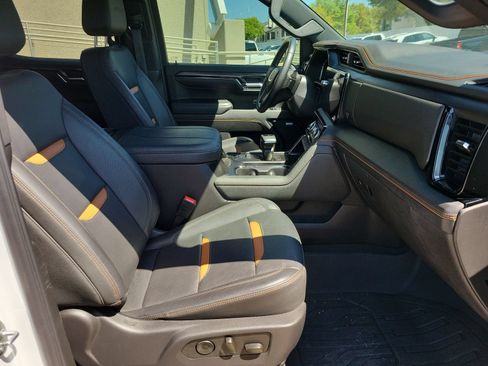 Used 2024 GMC Sierra 1500 AT4 w/ AT4 Premium Package AWD/4WD image 28