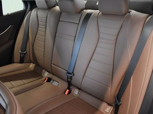 Used 2022 Mercedes-Benz E 450 4MATIC Sedan image 7