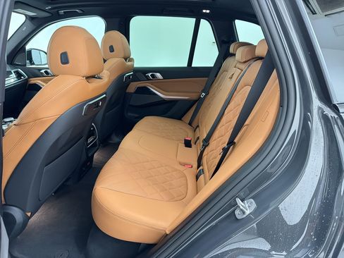 New 2026 BMW X5 xDrive40i w/ M Sport Package image 12