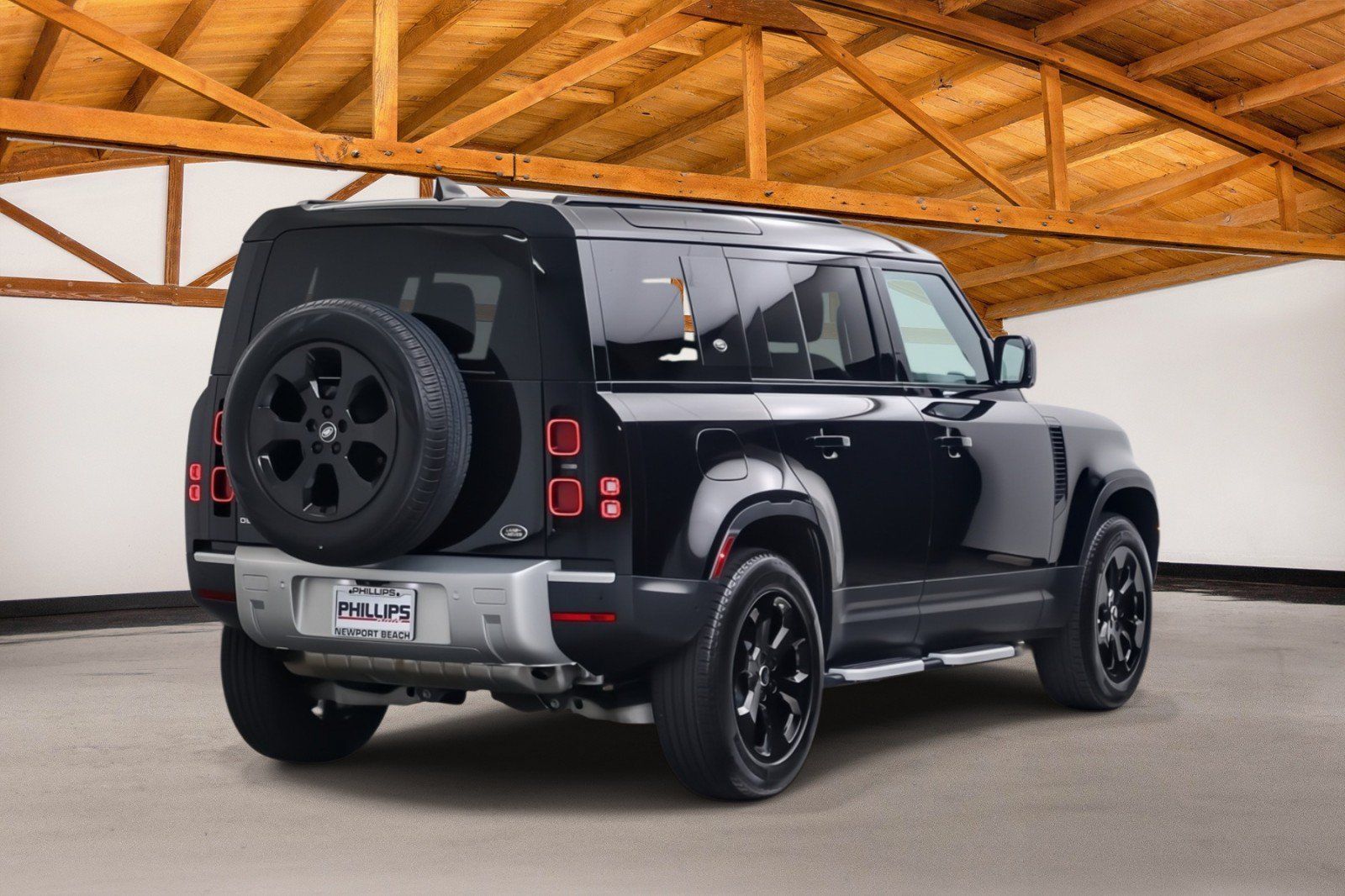 Used 2023 Land Rover Defender 110 S AWD/4WD image 5