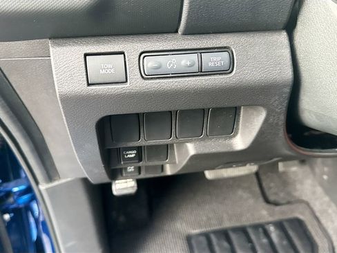 Certified 2024 Nissan Frontier Pro-X RWD image 22