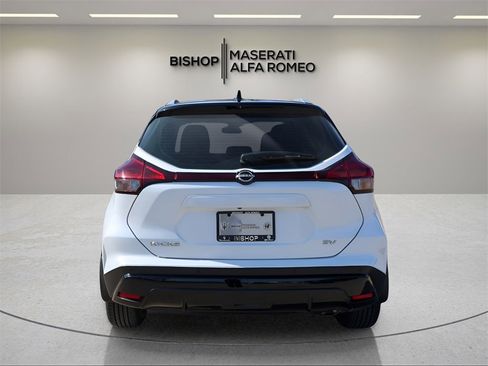 Used 2024 Nissan Kicks SV image 5