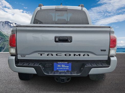 Used 2021 Toyota Tacoma TRD Sport image 5