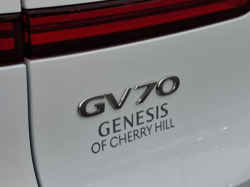 Certified 2026 Genesis Electrified GV70 AWD/4WD image 29