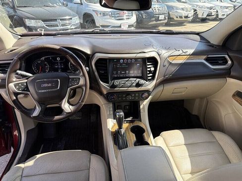 Used 2017 GMC Acadia Denali w/ Technology Package AWD/4WD image 17