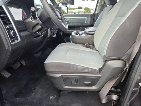 Used 2023 RAM 1500 Classic SLT AWD/4WD image 12