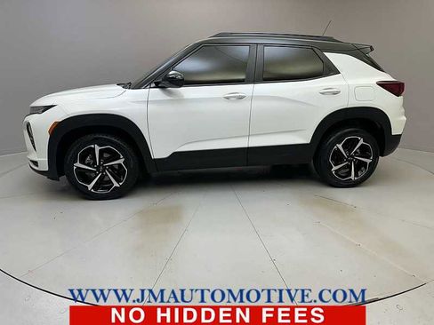 Used 2022 Chevrolet TrailBlazer RS image 2