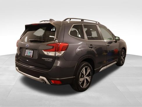 Used 2020 Subaru Forester Touring AWD/4WD image 2