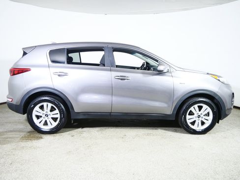 Used 2019 Kia Sportage LX image 8