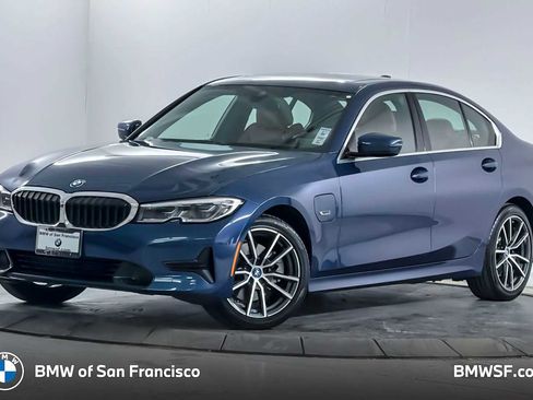 Used 2022 BMW 330e w/ Premium Package RWD image 1
