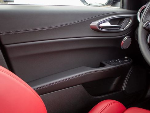 New 2025 Alfa Romeo Giulia AWD image 19