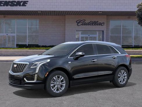 New 2026 Cadillac XT5 Luxury image 2